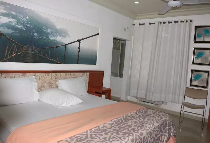 پانسیون Naturemark Gallery And Guest House