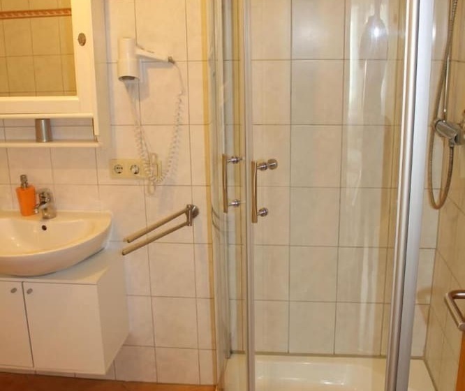 بنسيون Zimmer Wolkenlos