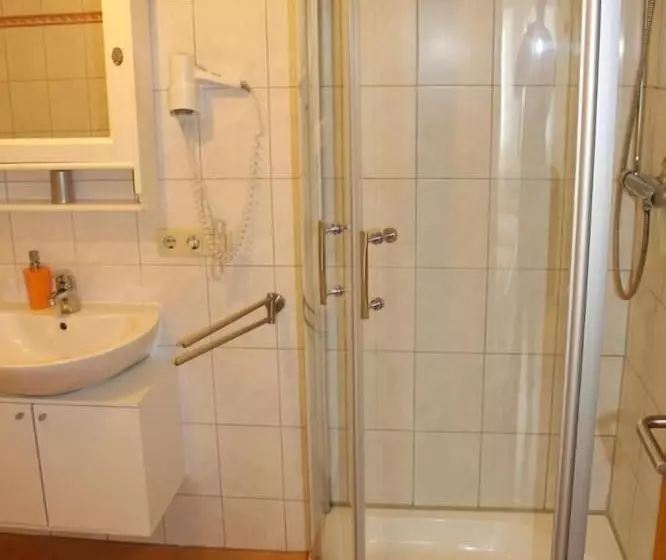 ペンション Zimmer Wolkenlos