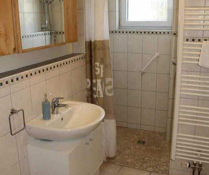 بنسيون Zimmer Wolkenlos