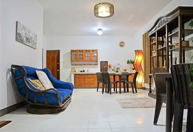 ベッドアンドブレックファースト Prim Travellers Inn