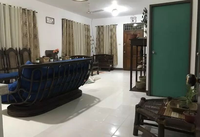 ベッドアンドブレックファースト Prim Travellers Inn