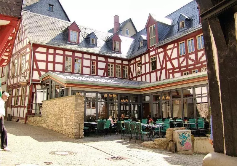 ホテル Restaurant Edelsäcker