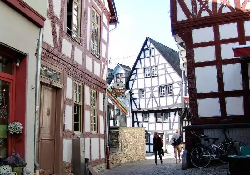 ホテル Restaurant Edelsäcker