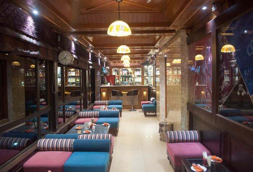 בית מלון כפרי Southgate Shimla