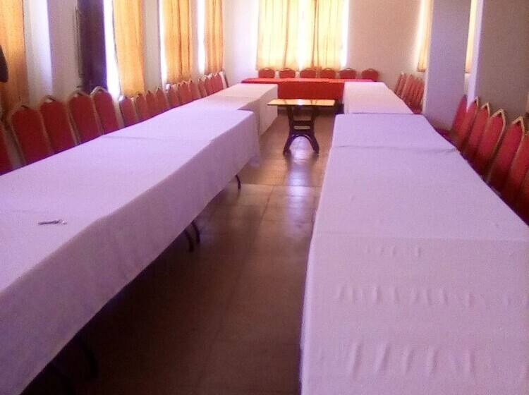 Lexingtone Hotel Narok Kenya