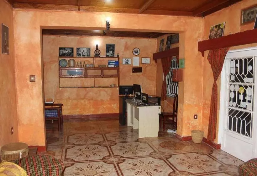 پانسیون Amahoro Guest House