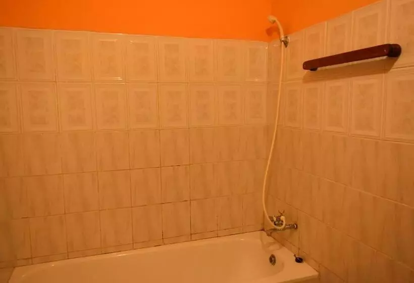 پانسیون Amahoro Guest House