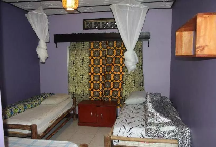 پانسیون Amahoro Guest House