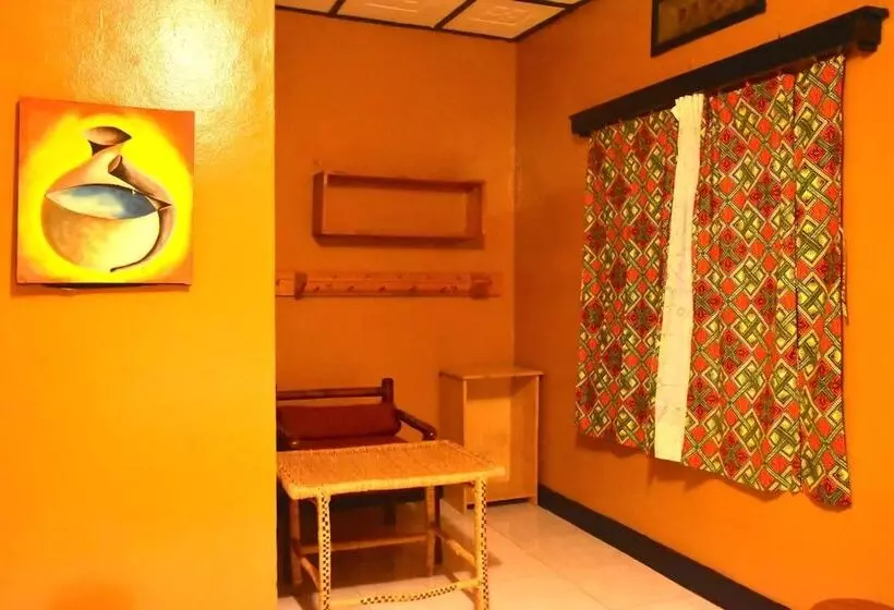 پانسیون Amahoro Guest House