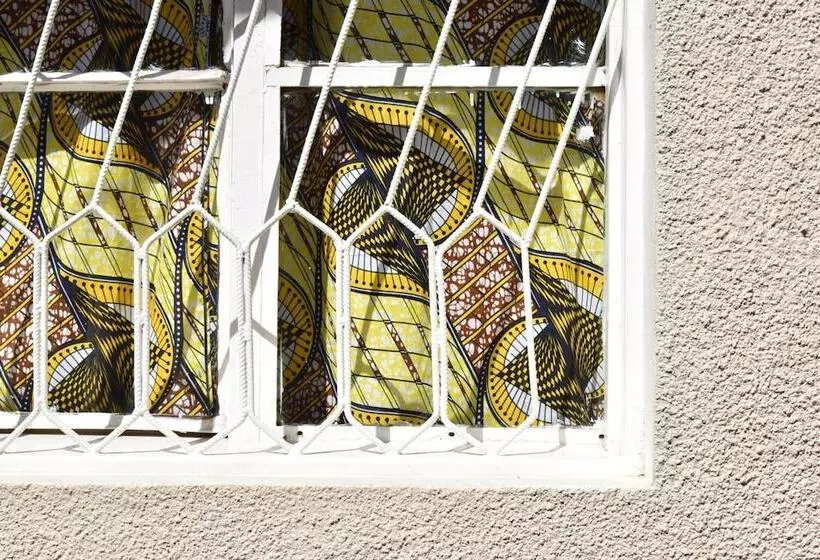 پانسیون Amahoro Guest House