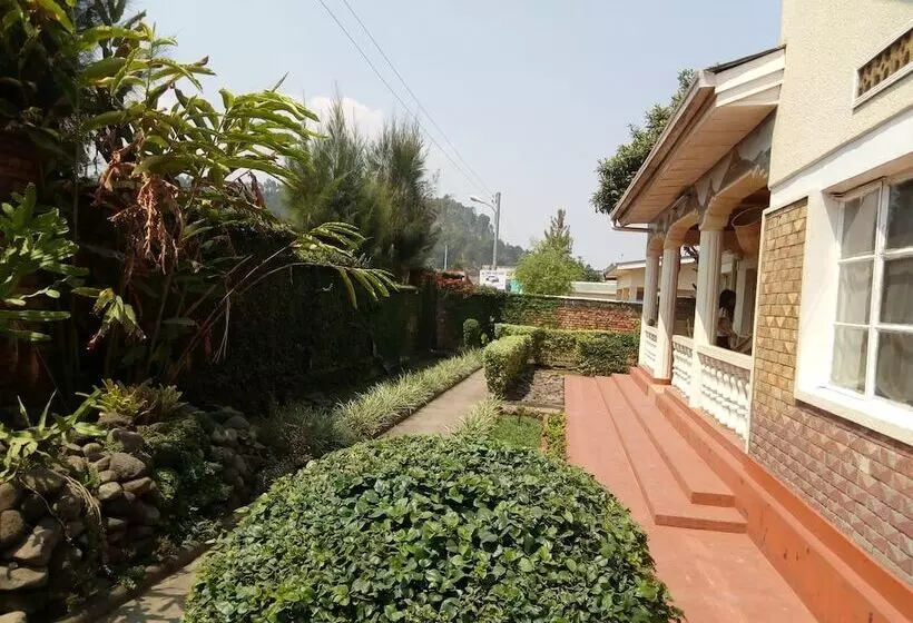 پانسیون Amahoro Guest House