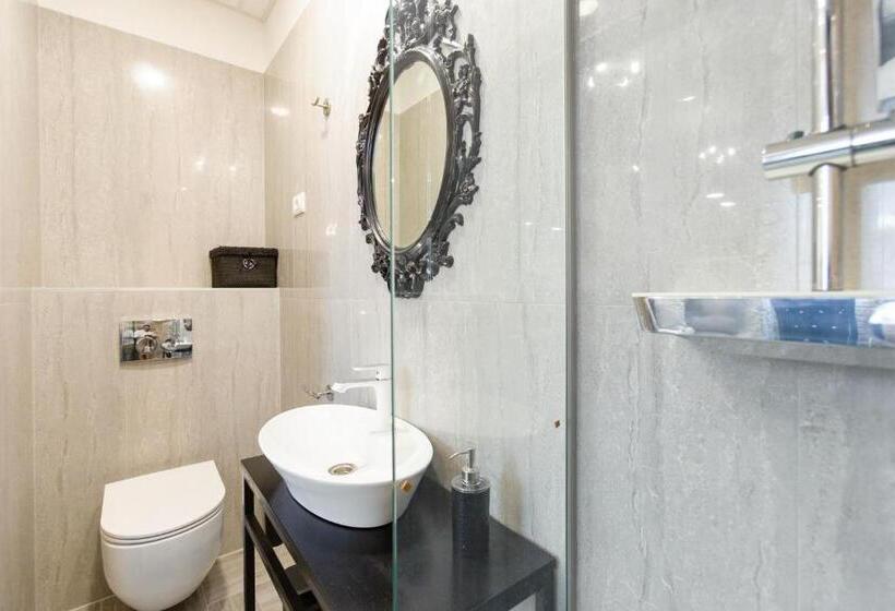 Pensiune Irini Luxury Rooms