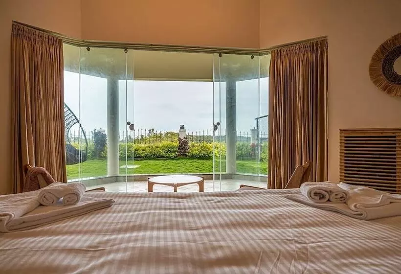 Summer House Resort