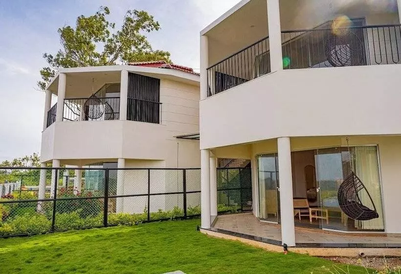 Summer House Resort