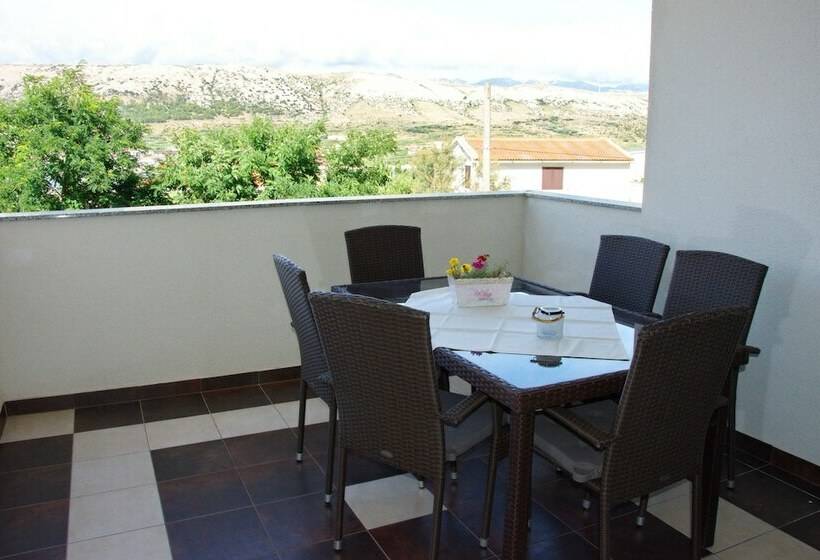 Sv. Jelena Apartments