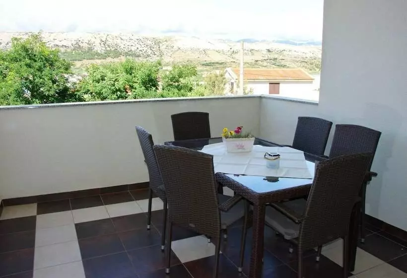 Sv. Jelena Apartments