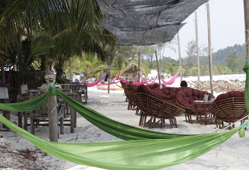 هاستل Sandbank Restaurant & Camping Koh Rong
