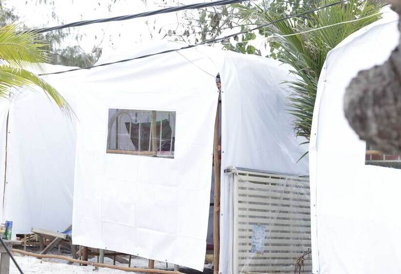 هاستل Sandbank Restaurant & Camping Koh Rong