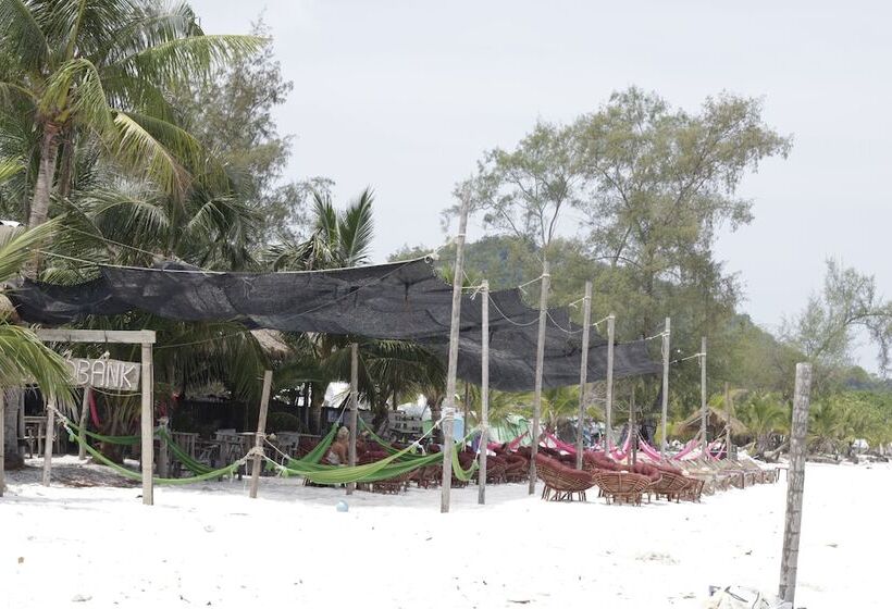 هاستل Sandbank Restaurant & Camping Koh Rong