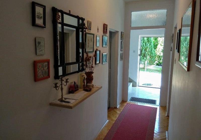 Apartments Country House Stipica
