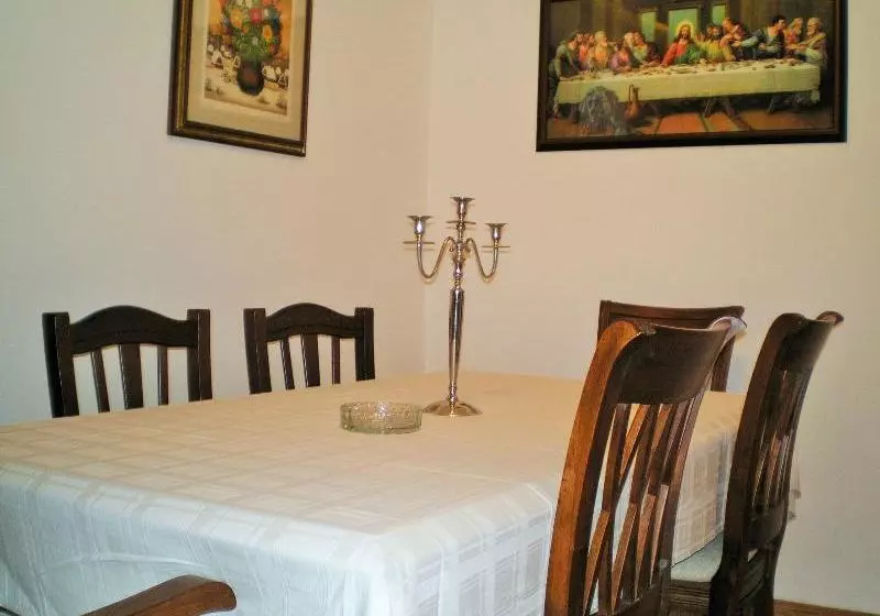 Apartments Country House Stipica