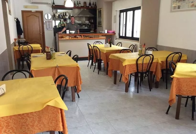 هتل Albergo Italia