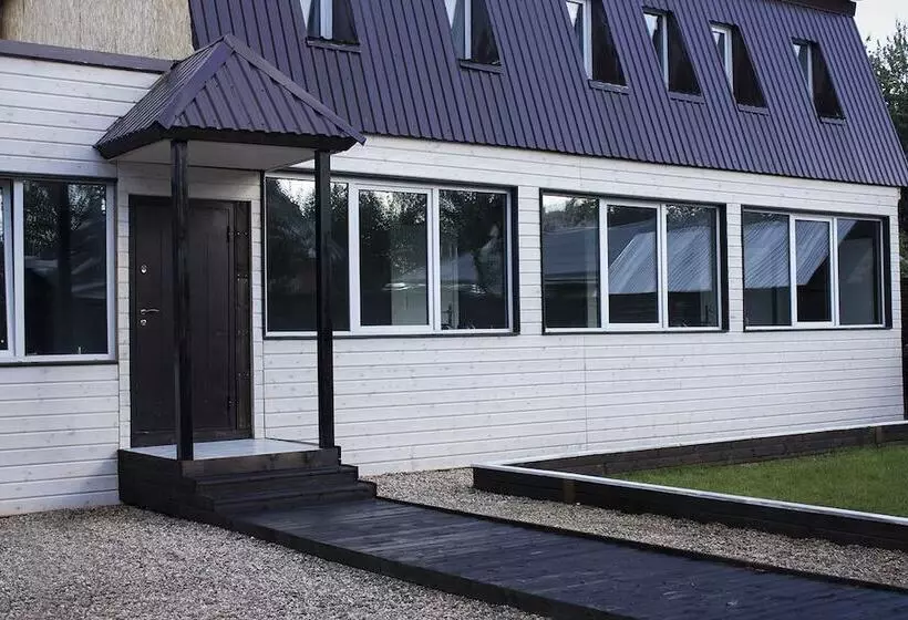 Hotelli Esquire House