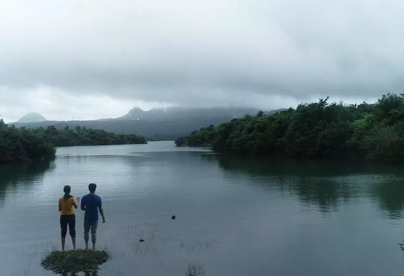 ホテル Pavana Valley Resort
