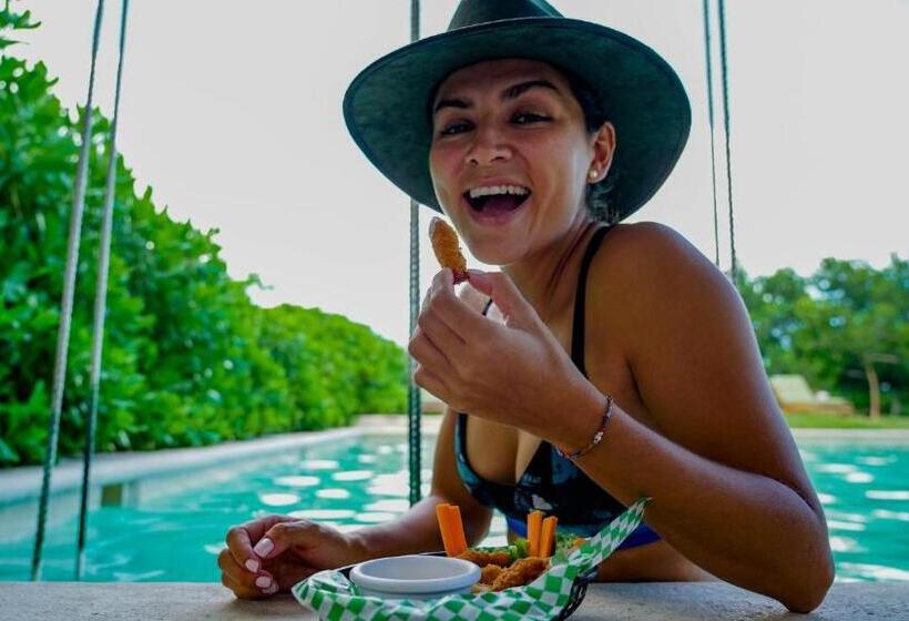 Отель Rio Lagartos