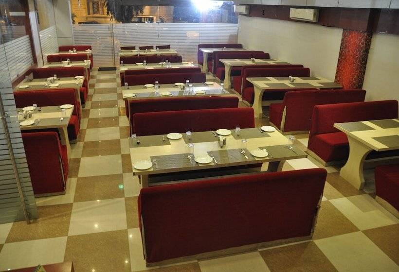 فندق Silver Sand