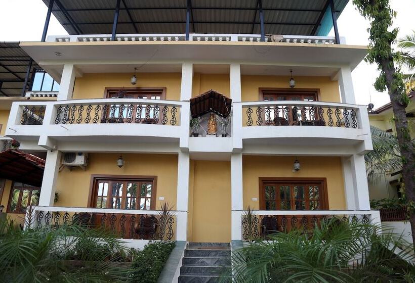 호텔 Sky Light Royal Stay