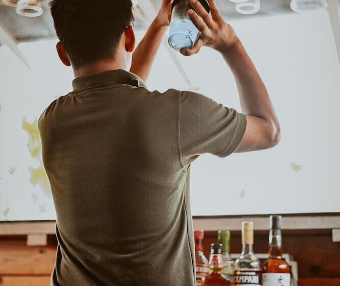 בית מלון כפרי The Regalia Resort