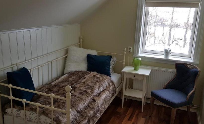 پانسیون Eldstó Art Café Guesthouse