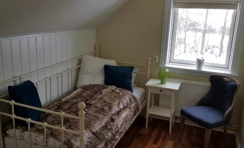 پانسیون Eldstó Art Café Guesthouse