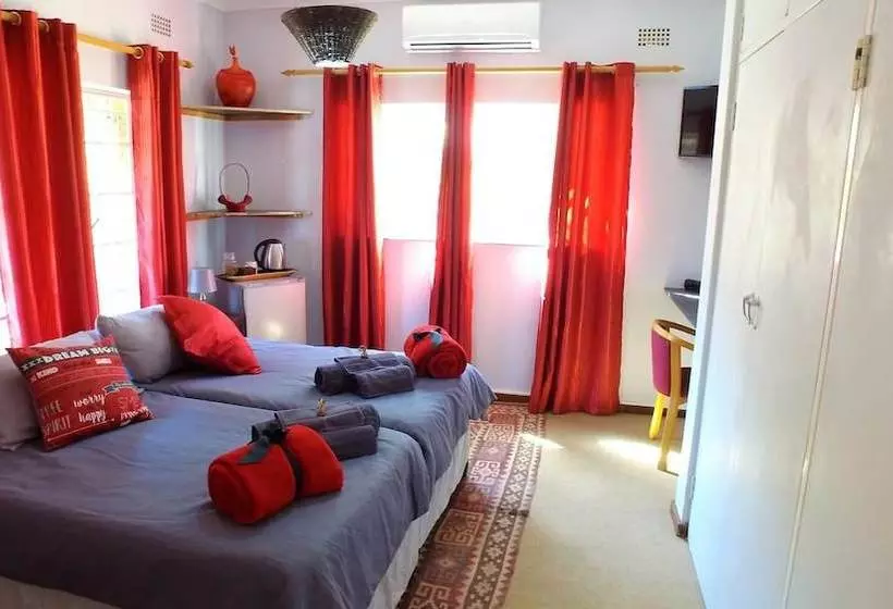 Majatalo Klip Cottage Guest House