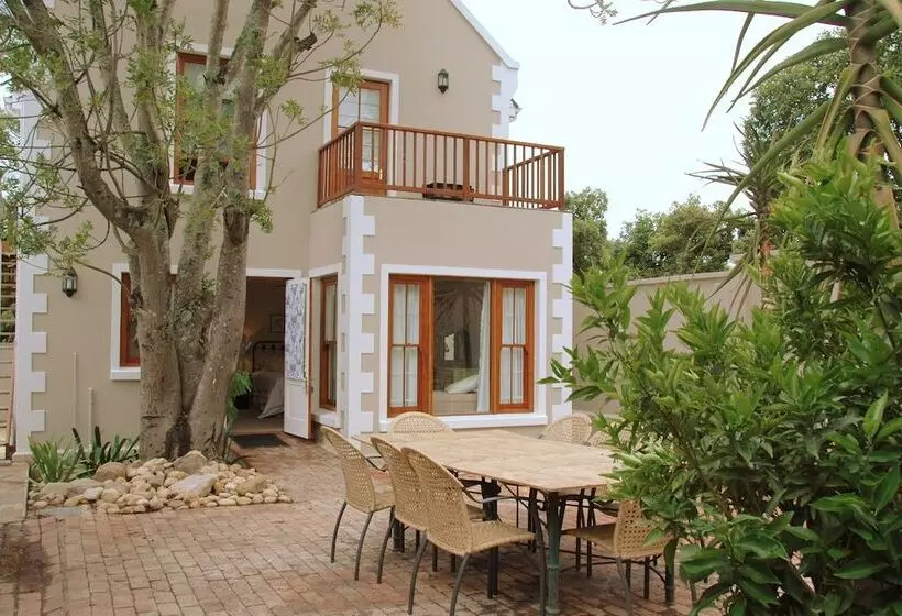 ペンション St Aidan S Manor