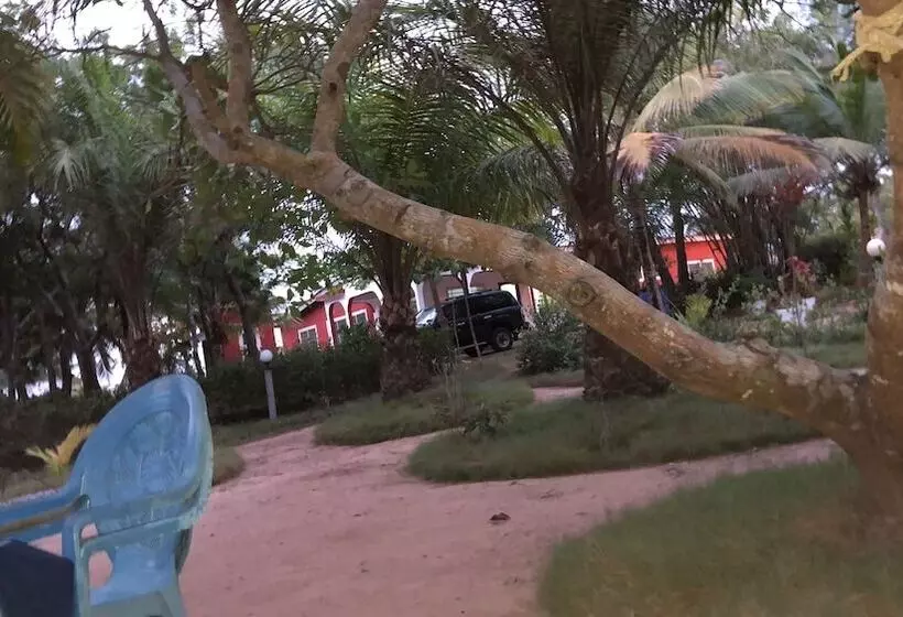 ペンション Twitter Paradise Guest House