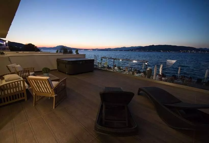 Aianteion Bay Luxury Hotel & Suites