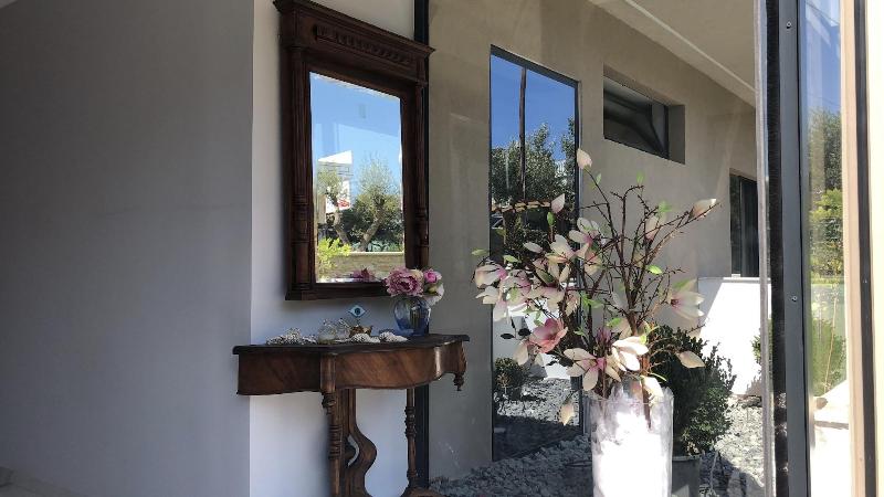 Aianteion Bay Luxury Hotel & Suites