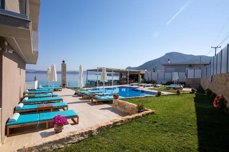Aianteion Bay Luxury Hotel & Suites