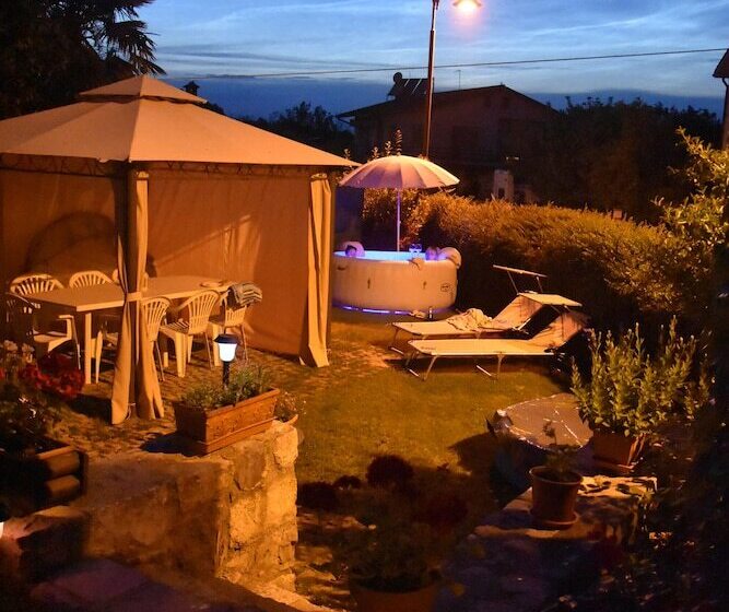 Al Vecchio Glicine Bed & Breakfast