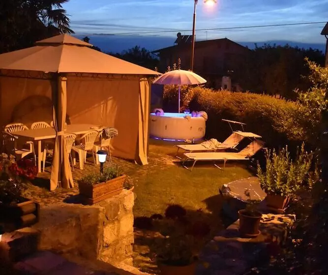 Al Vecchio Glicine   Bed & Breakfast