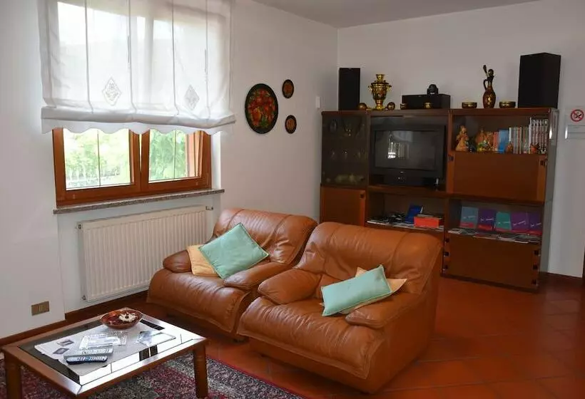 Al Vecchio Glicine   Bed & Breakfast