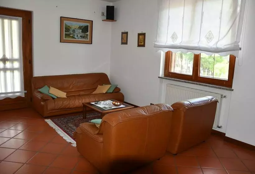 Al Vecchio Glicine   Bed & Breakfast