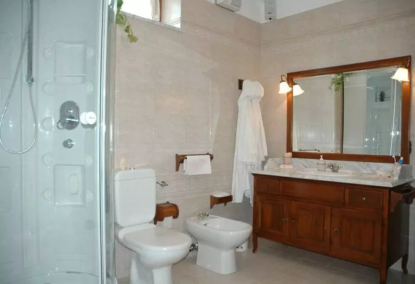 Al Vecchio Glicine   Bed & Breakfast