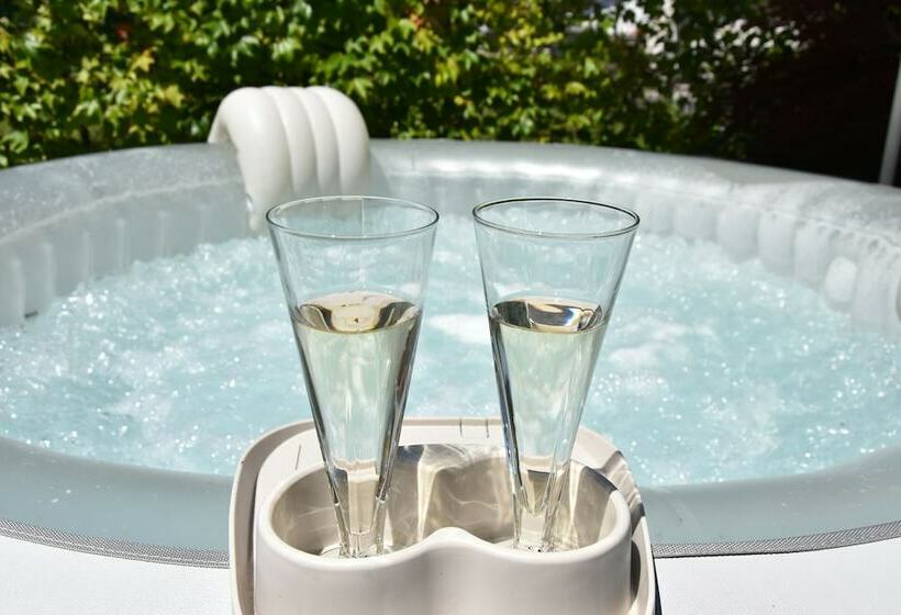 Al Vecchio Glicine Bed & Breakfast