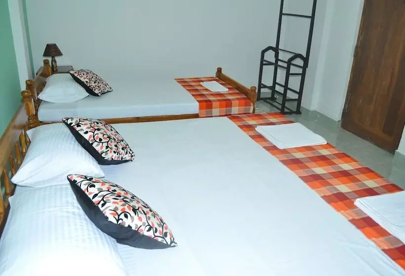 Dil Lanka Safari Resort