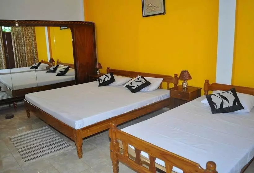 Dil Lanka Safari Resort