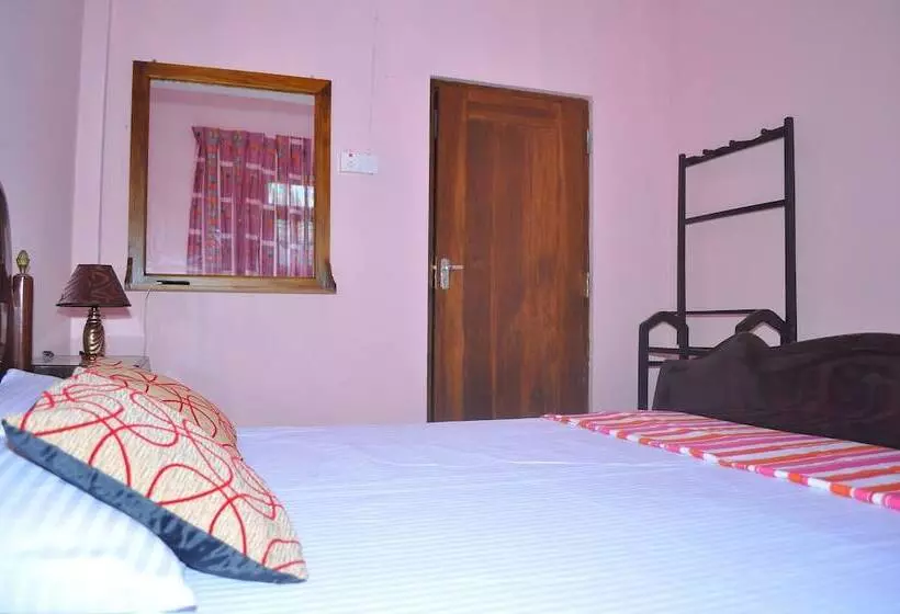 Dil Lanka Safari Resort